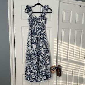 Abercrombie Blue and White Floral Dress